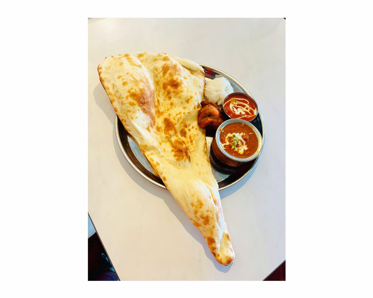 アムリタअमृत インドスパイスカレーとナンと tweet media
