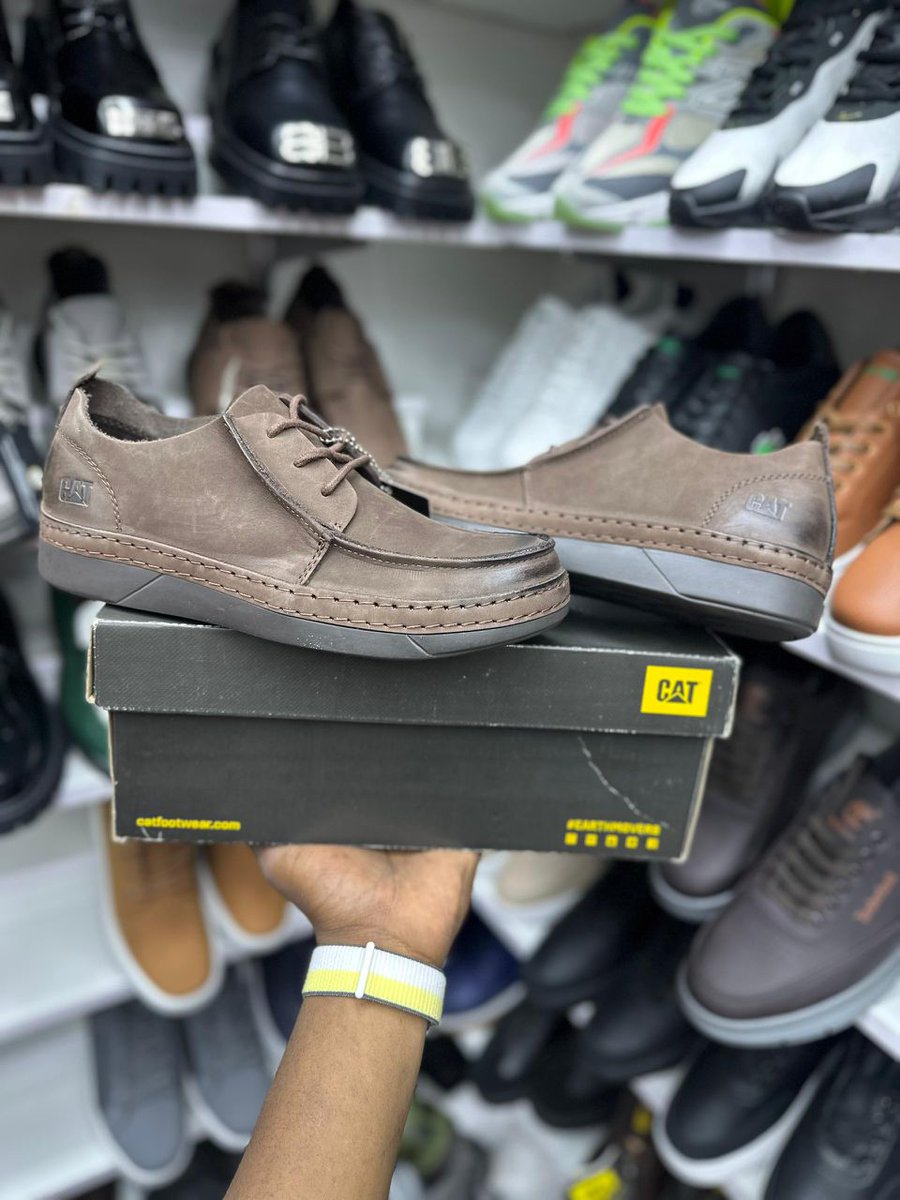 👞 Quality unayoiona  ni sawa na thamani unayopata....
.
Size 40-45
.
BEI: 90,000/= badala ya 100,000/=
.
Njoo Whatsapp chap ☎️: 0743931620