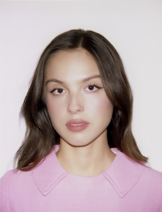 Olivia new photo shoot for drop dead
#dropdead #oliviarodrigo