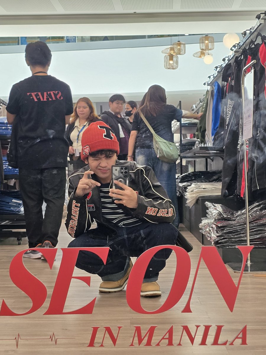 Eljunior Gotseven tweet media