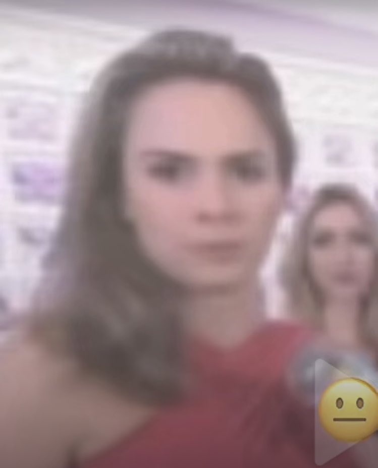 easyaln's tweet photo. ana paula e juliano de novo chamando a atenção da milena pra ela parar de falar alto pra não ajudar o boneco 
e ela rindo e não levando a sério 
eles questionaram se ela tá querendo ir pro paredão com eles
complicado… #bbb26 https://t.co/jSiko9LxDZ