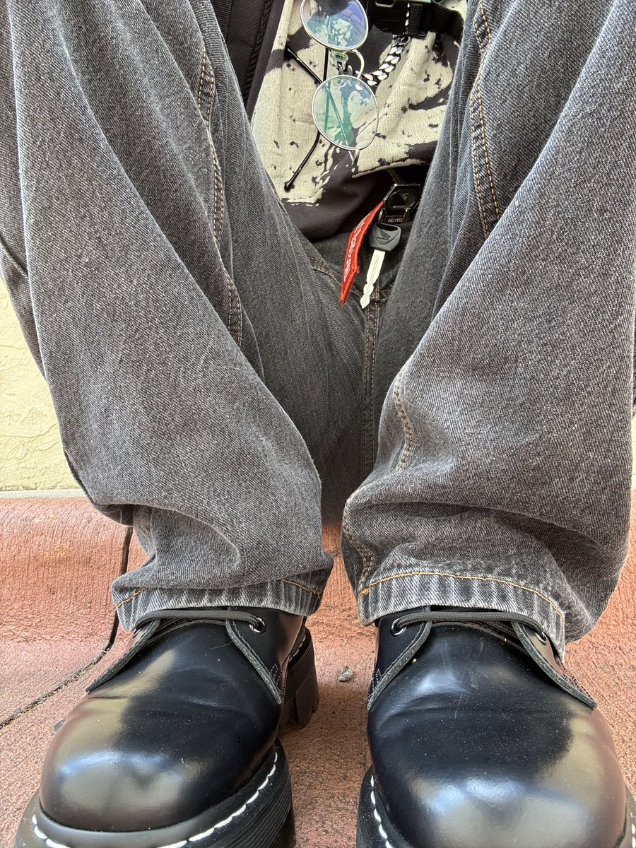 FourtyOZ tweet media