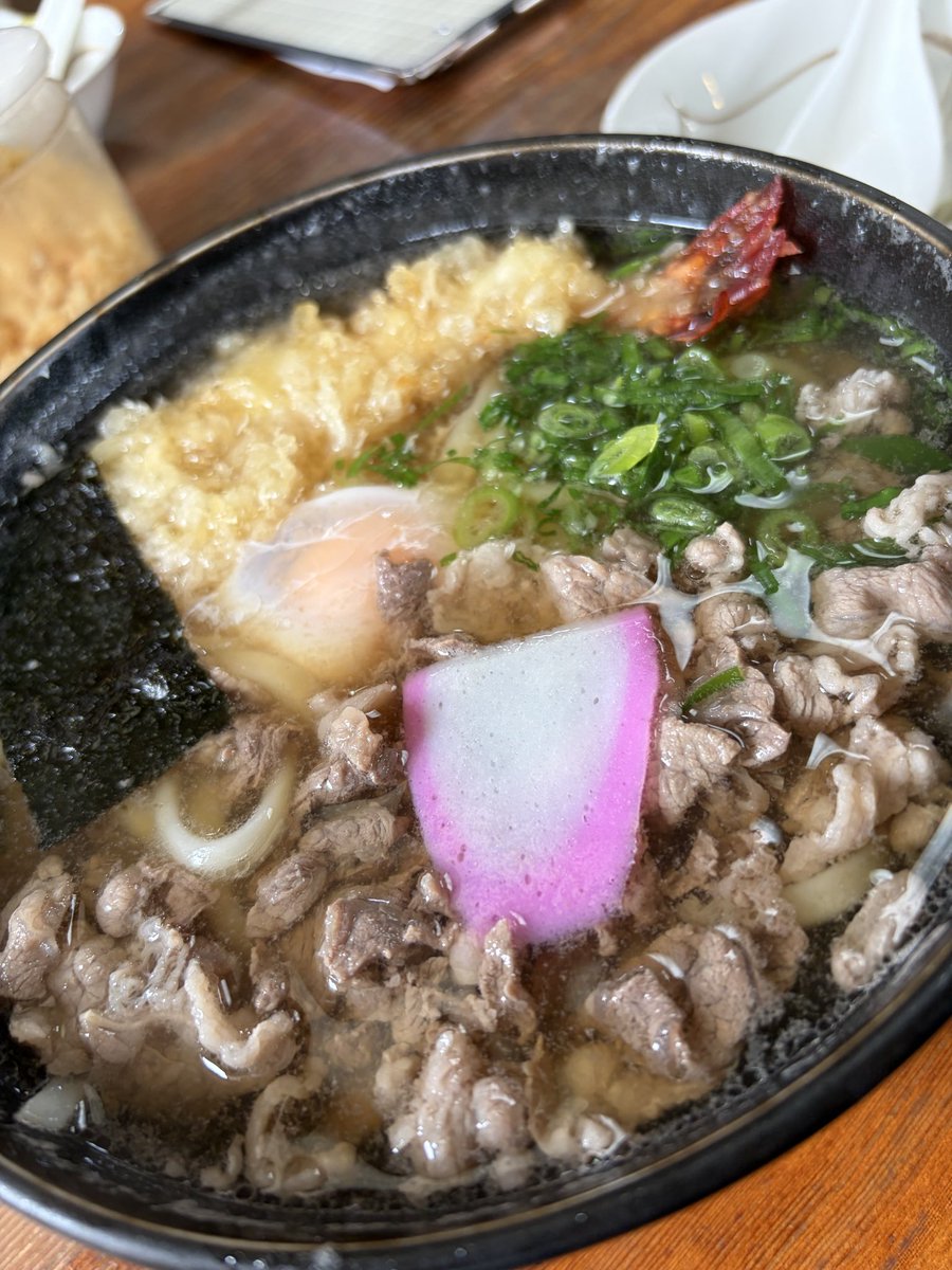 つる tweet media