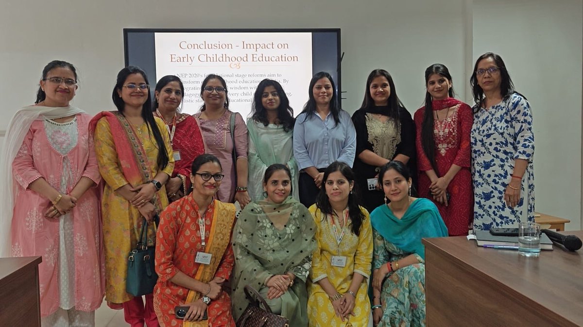 Indirapuram Public School, Crossings Republik tweet media