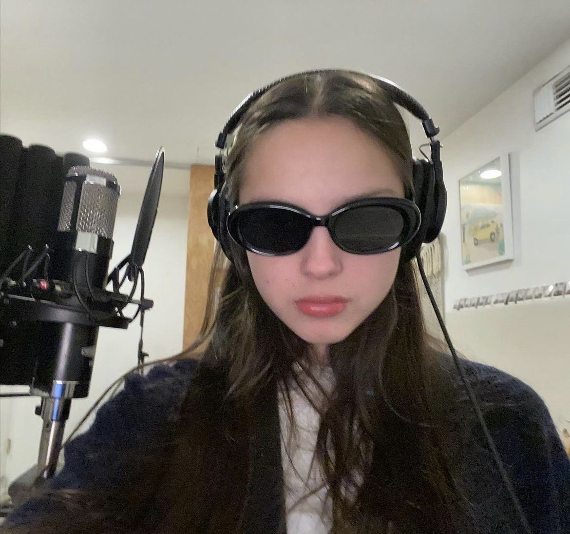 frances🦇 tweet media