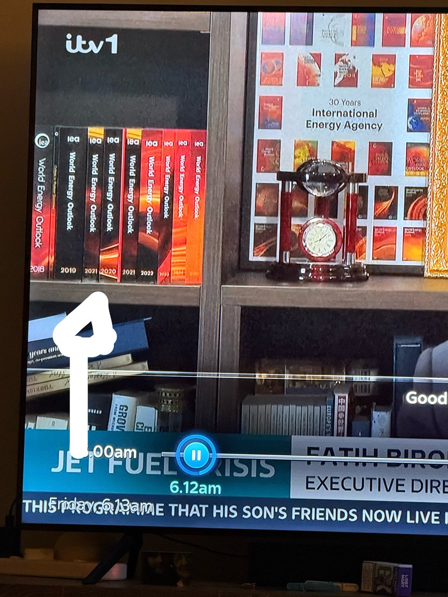 Is it just me who is THAT person but watching the news and this guys books not being in year order really annoyed me 😅😅 <a href="/GMB/">Good Morning Britain</a>