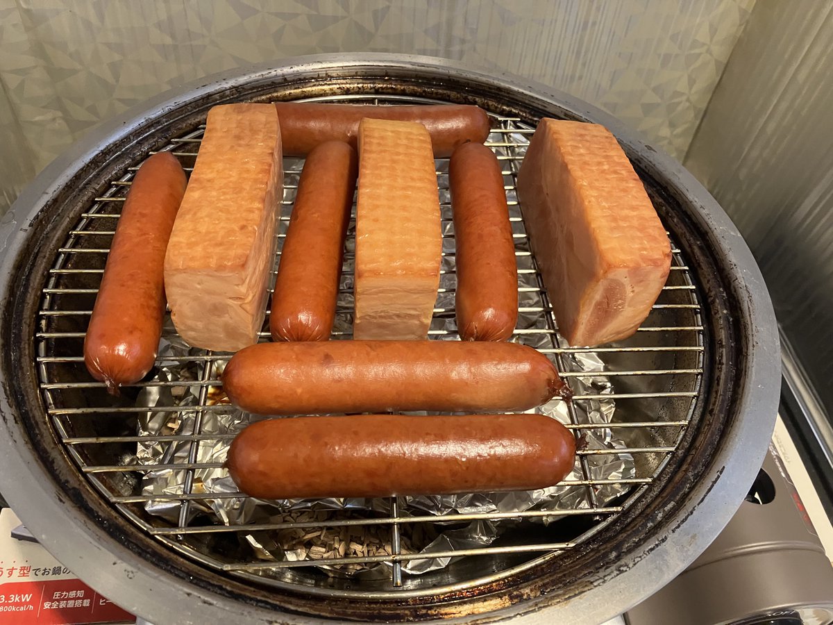 まぐろ@燻製 tweet media