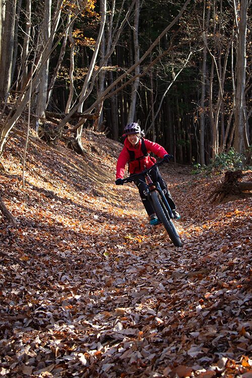 JITENSHAbiyori's tweet image. ロッククライミングに魅了され、カナダへ渡ったあんじゅさんのMTBライフ🚵     

今回のテーマは  「スコーミッシュとゆかりあるブランド/アイテム紹介」
  
詳細はこちら 
↓
jitensha-biyori.jp/mtb/29585/
#mtb日和 #mtb #squamish