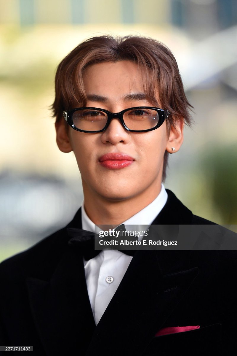 จะกี่เก็ตตี้ ฮีก้อรอด คุณหนูตระกูลใหนคะนี่🤭

#DavidGeffenxBamBam