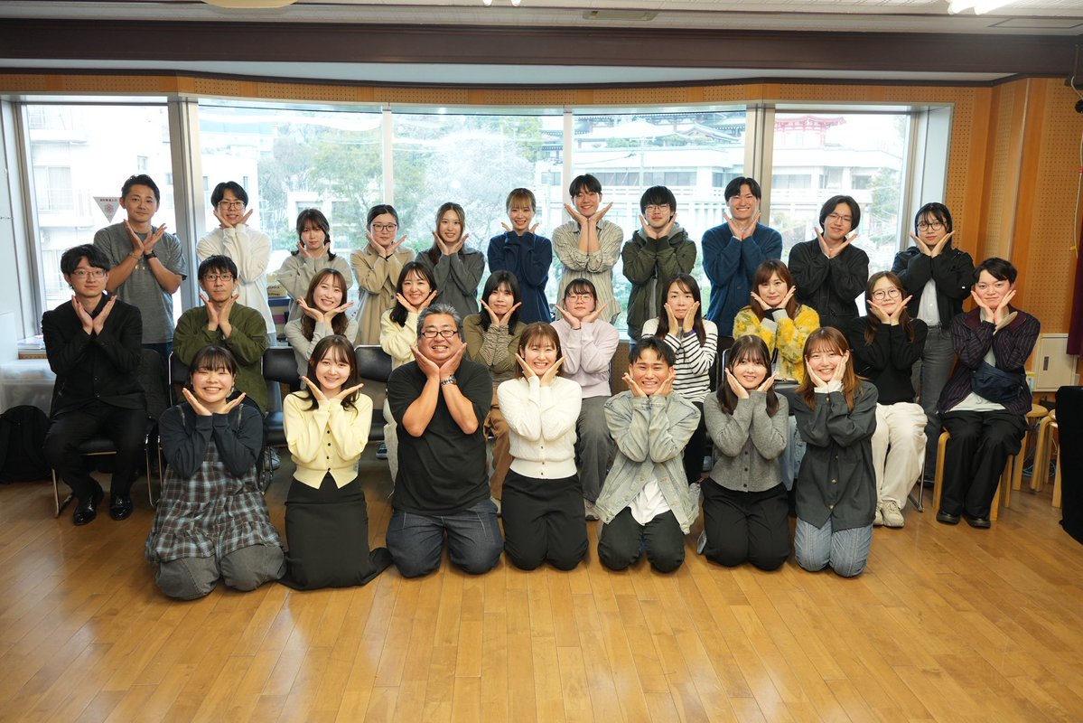 当団管楽8重奏のアンサンブルコンテストへの挑戦を素敵な記事にしていただけました。
オザワ部長さん、ありがとうございました！

団員フルメンバーではありませんが、皆でポーズをとり楽しい雰囲気に包まれながら集合写真を撮っていただきました。

今後も楽しく活動に励んでいきます！