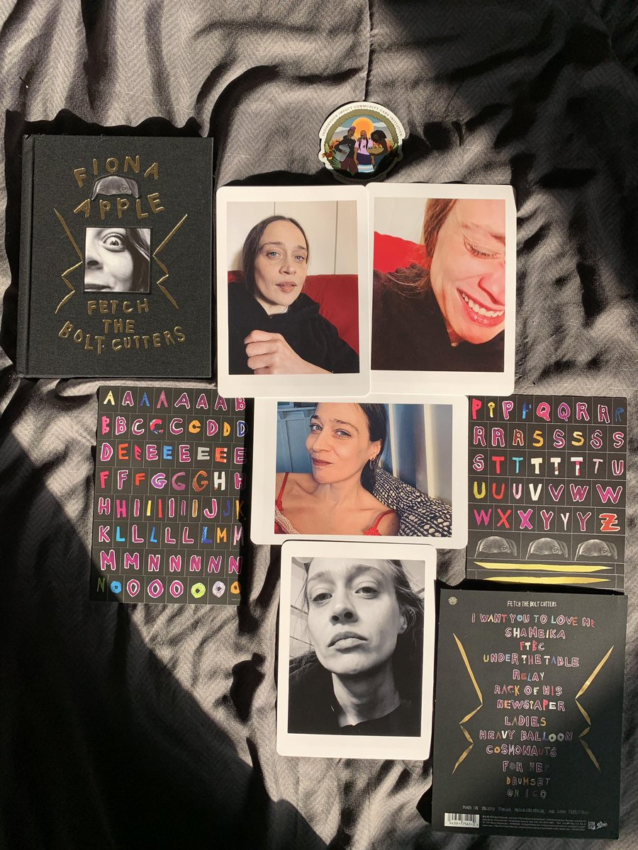 Letícia tweet media