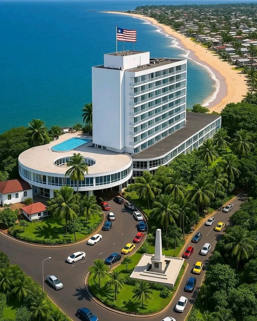 crypts78555's tweet image. Good morning, my amazing mutuals ☀️

May today bring you peace, progress, and small wins that turn into big smiles. No matter how yesterday went, today is a fresh start—go gently, go boldly, and don’t forget you’re doing better than you think.

Wishing you a beautiful and