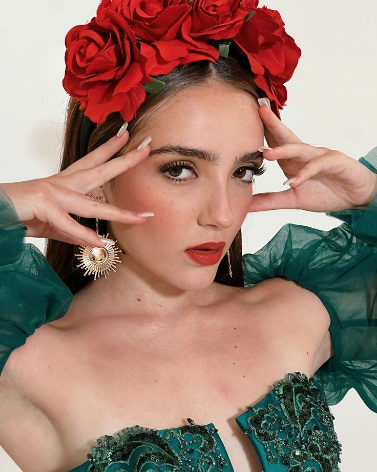 itsilys_'s tweet photo. @Top50Oficial Definitivamente no puede faltar @ElaineHaroMusic con #LaQueManda o #Tlpbb 🥳🙌🏻 https://t.co/xJZUKa0g6f