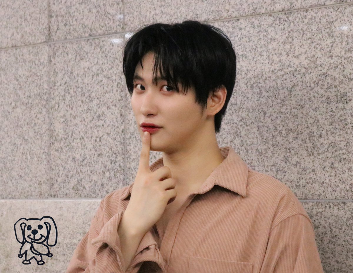 演技と歌がさらに上手くなってて没頭して悲しくて今回も泣いた🥹
俳優さんが違うと雰囲気も全然違うから面白いしミュージカル沼だ🥺