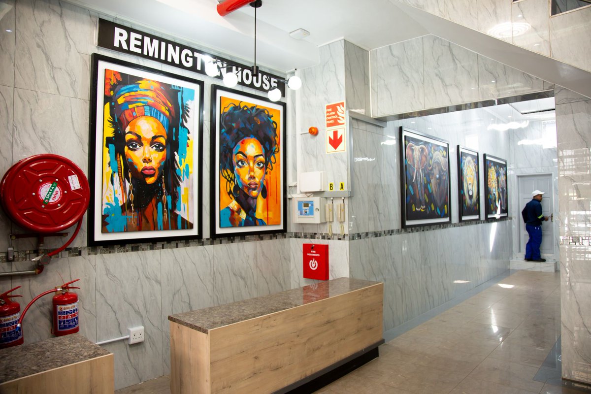 Ash Müller tweet media