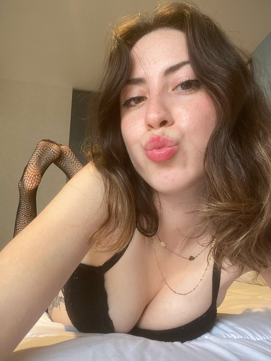 laverachiara tweet media