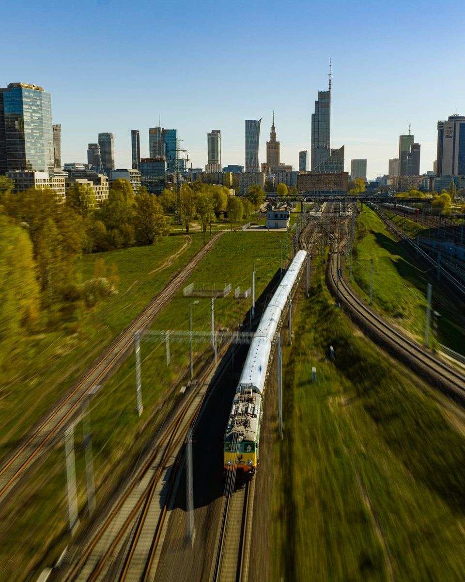 ..i Nieśpiesznie ruszył. Do Zakopanego. 😉
<a href="/J_Malinowski/">Janusz Malinowski</a> <a href="/DariuszKlimczak/">Dariusz Klimczak</a> <a href="/PiotrMalepszak/">Piotr Malepszak</a> <a href="/MI_GOV_PL/">Ministerstwo Infrastruktury</a>