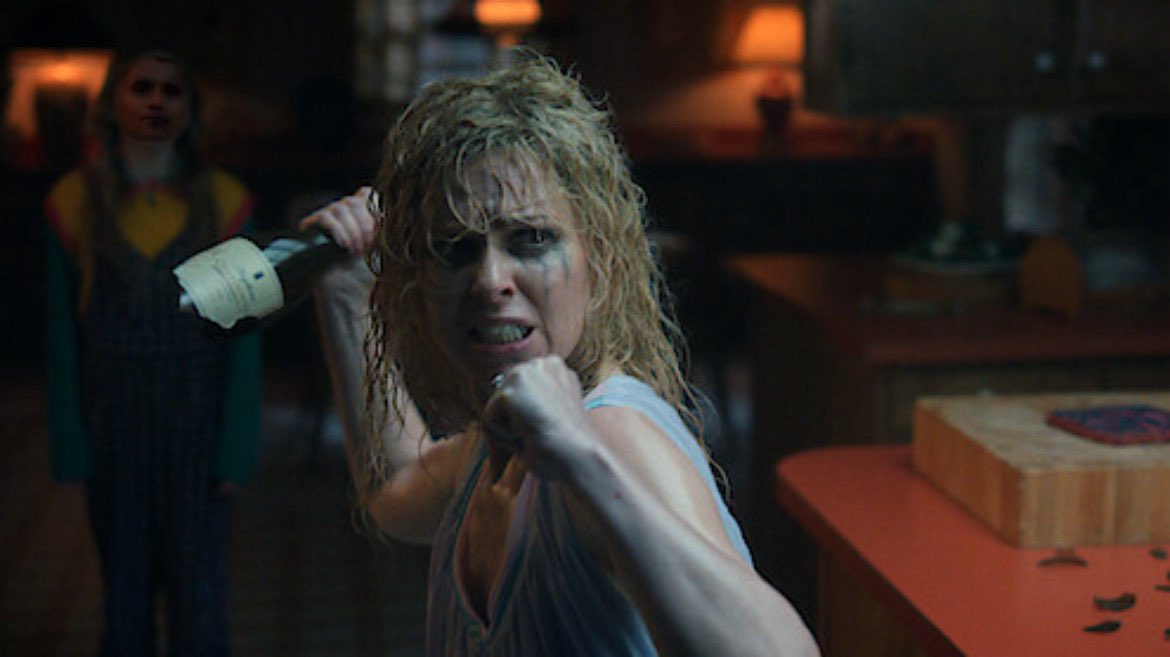 Now watching: STRANGER THINGS 5 Episode 2, with <a href="/Vacuous35/">Vac 🌸/Void ⚫️</a> 

Do not zoom in on the child in this image unless you want nightmares…