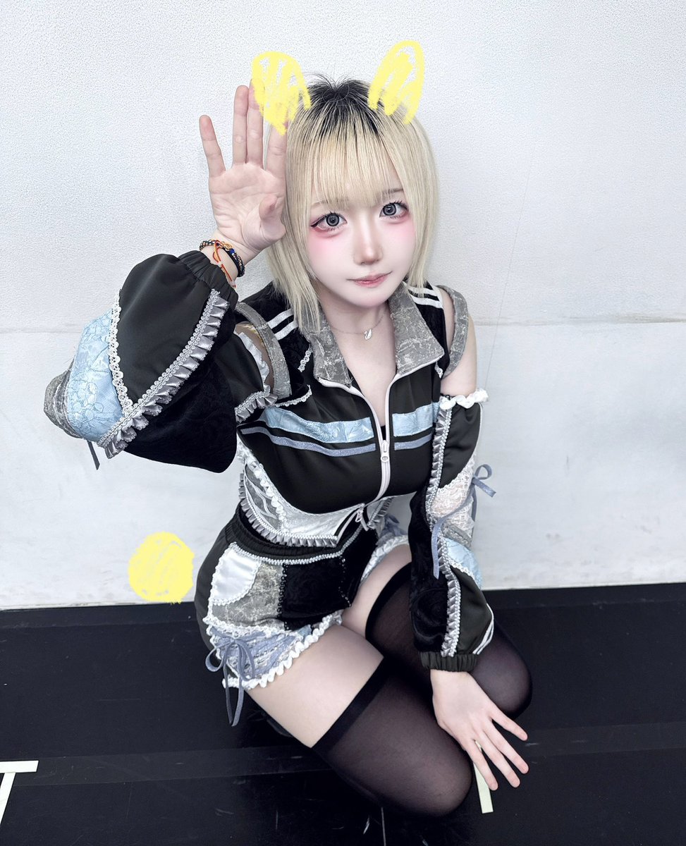 #슌시
행복한 하루 보내고 있나요?