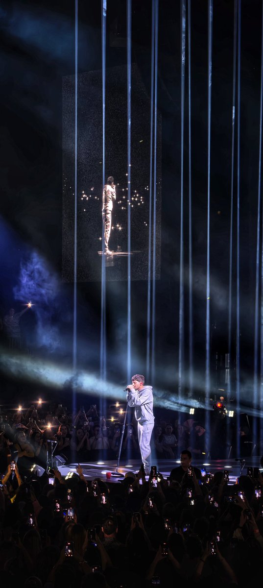 MamanPandaBlog's tweet photo. I already miss my fucking therapist...

I Hope you're feeling better.
Take care of you.

Thanks again 

Louis Tomlinson's concert on April 15 in Lyon
#concert #louistomlinson #HDIGH26 #HDIGH2026 @Louis_Tomlinson @LDLC_Arena https://t.co/LEiaCyqhYU