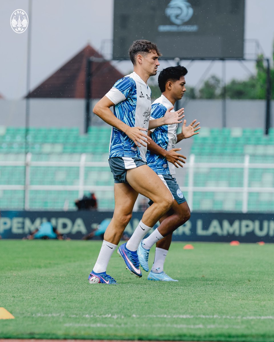 PSIMJOGJA's tweet image. Ready for the fight — 𝑪𝒐𝒎𝒆 𝒐𝒏 𝒀𝒐𝒖 𝑴𝒂𝒕𝒂𝒓𝒂𝒎!

#PSIMJogja
#StrongerThanEver
#MataramDay