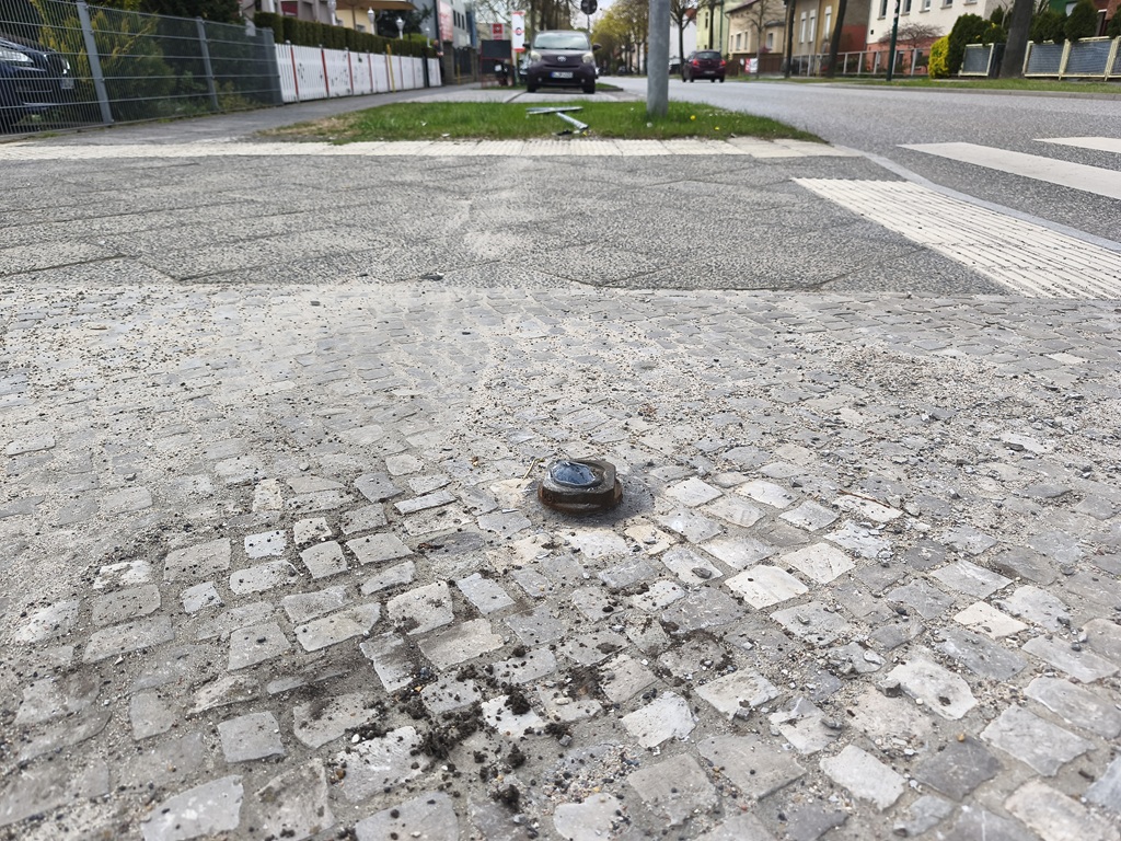 #Verkehrsschilder in Nauen werden fast im Wochentakt demoliert reportnet24.de/brandenburg/ne…