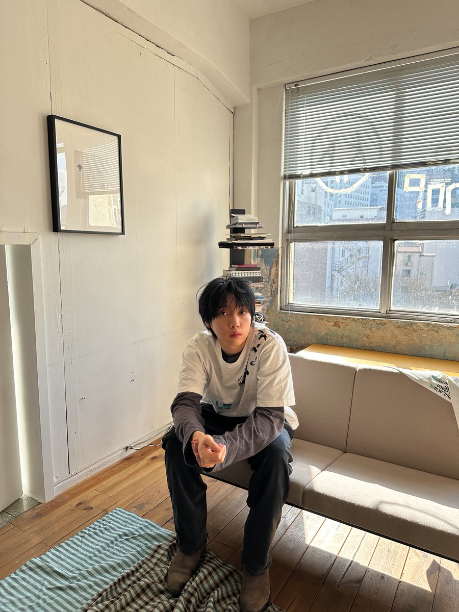 햇볕이 잘 드는 날에 Love in the Margins 📸

🔗 lnk.to/sewoon

#정세운 #JeongSewoon 
#LoveintheMargins