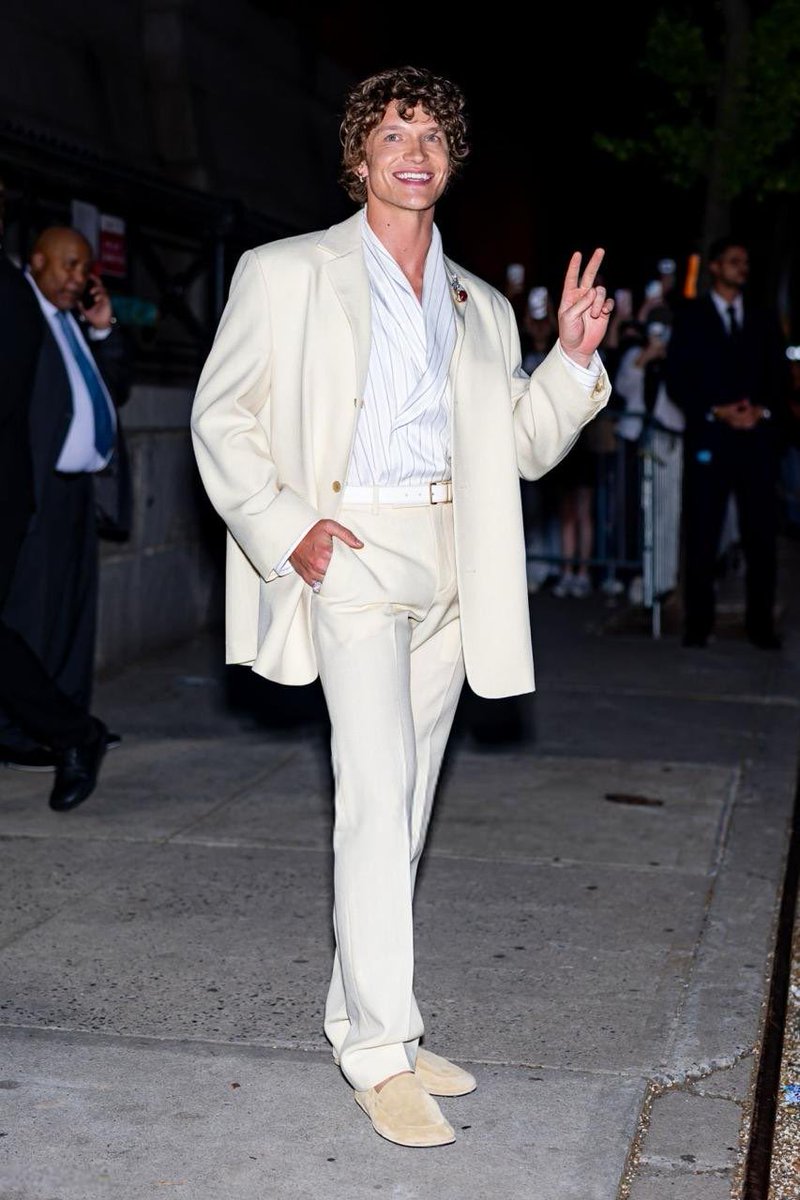 Selena ❯❯❯❯ tweet media