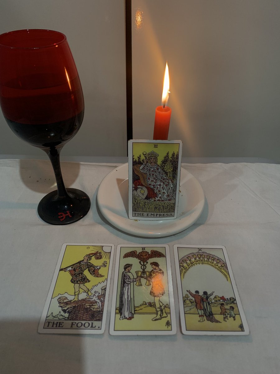 sora cartomante ࣪𖤐 tweet media