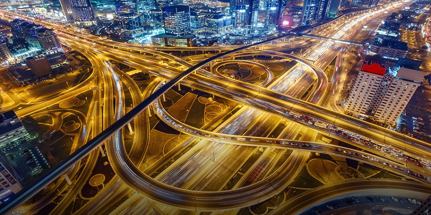 CWMiddleEast's tweet image. The UAE has rolled out a wide range of #infrastructure projects in 2026, covering energy, water, transport, and urban development as part of a broader push for sustainable growth.

Read the full list of projects here || loom.ly/Q5-PS-o