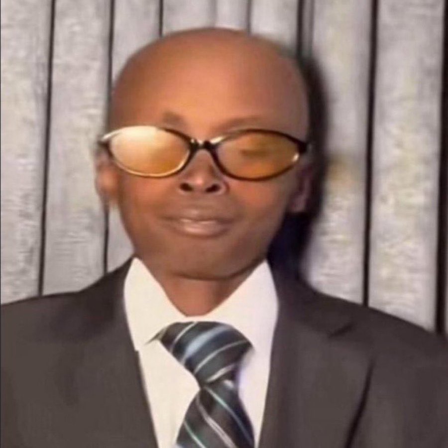 𝐓𝐇𝐄 𝐋𝐀𝐙𝐘 𝐏𝐑𝐎𝐆𝐑𝐀𝐌𝐌𝐄𝐑 tweet media