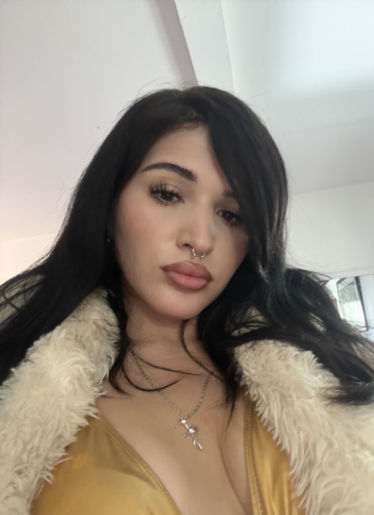 whydoicryyy's tweet photo. +18 only 
exclusive 3 pics $30 
video $30 
ft $100
#trans #doll #tgirl https://t.co/3pKq4krZa6