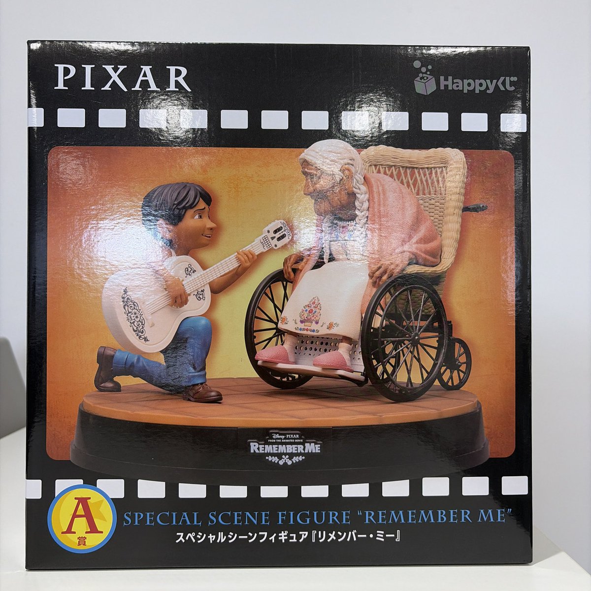 piman_yui's tweet photo. PIXAR セブンイレブン 一番くじ

譲：A賞 リメンバー・ミー
求：C賞 トイ・ストーリー

交換していただける方いらっしゃいましたら気軽にメッセージください！
受け渡し方法は相談したいです！ https://t.co/PDgemP0tAB