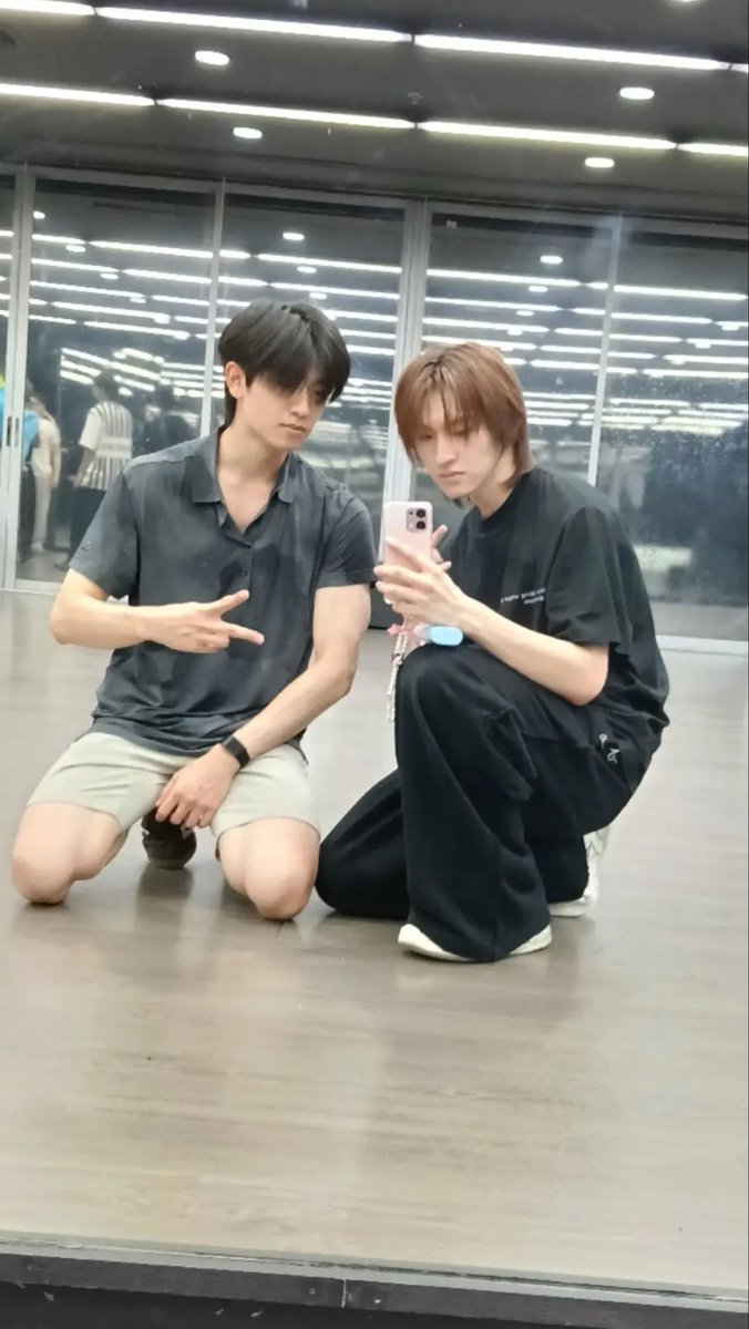 Kong.Jiro tweet media