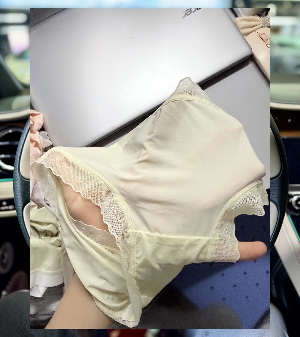 Megan Sanders tweet media