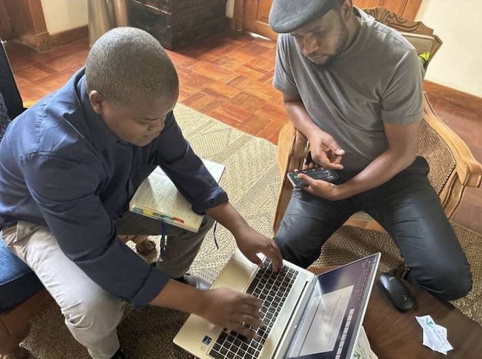 Media Helping Media tweet media