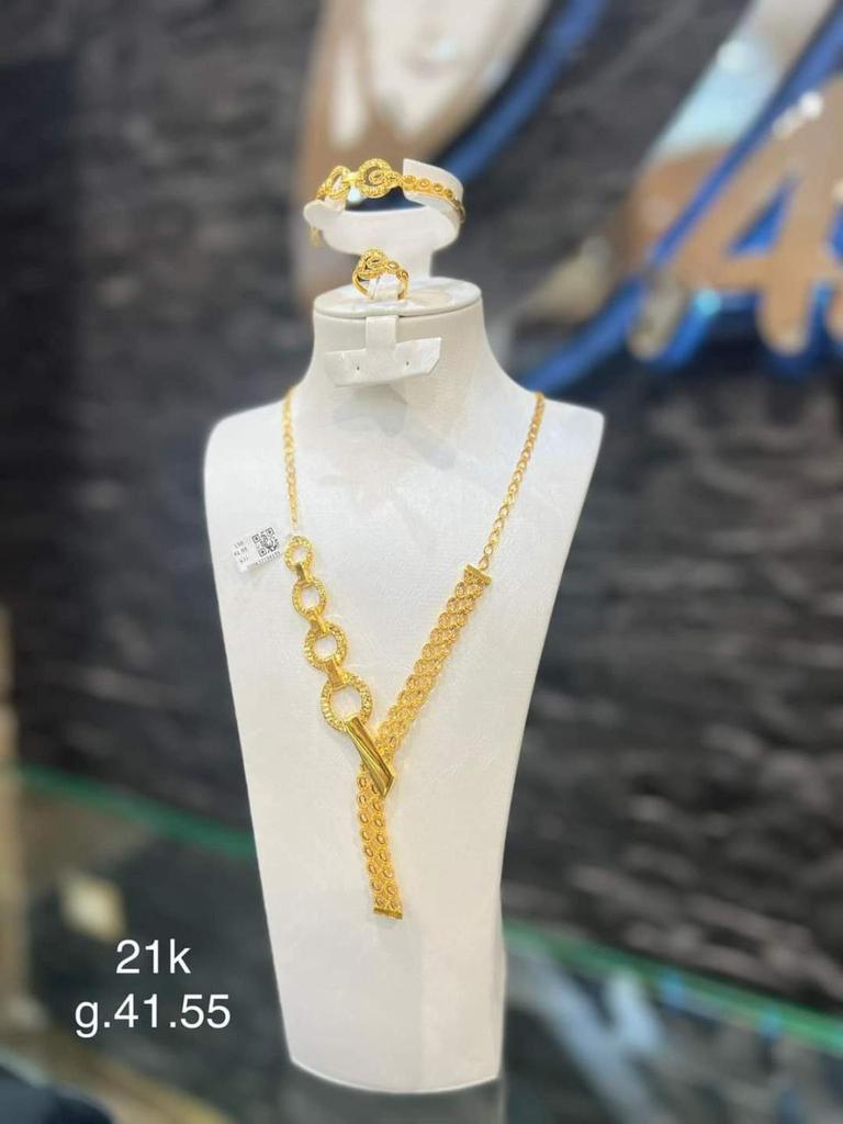 Danengpage's tweet image. AMIRA GOLD, ORIGINAL THING #TrustedService #goldjewelry #realmarketing 22k and 24k gold