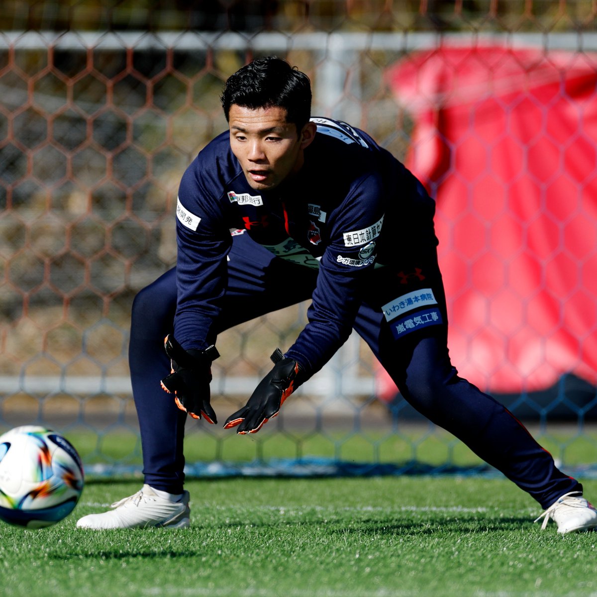 IwakiFcOfficial's tweet photo. このたび、加藤有輝 選手が負傷し、下記の通り診断されましたのでお知らせいたします。

◼︎診断名
左肘内側側副靭帯損傷および橈骨頭骨折

#iwakifc #いわきFC