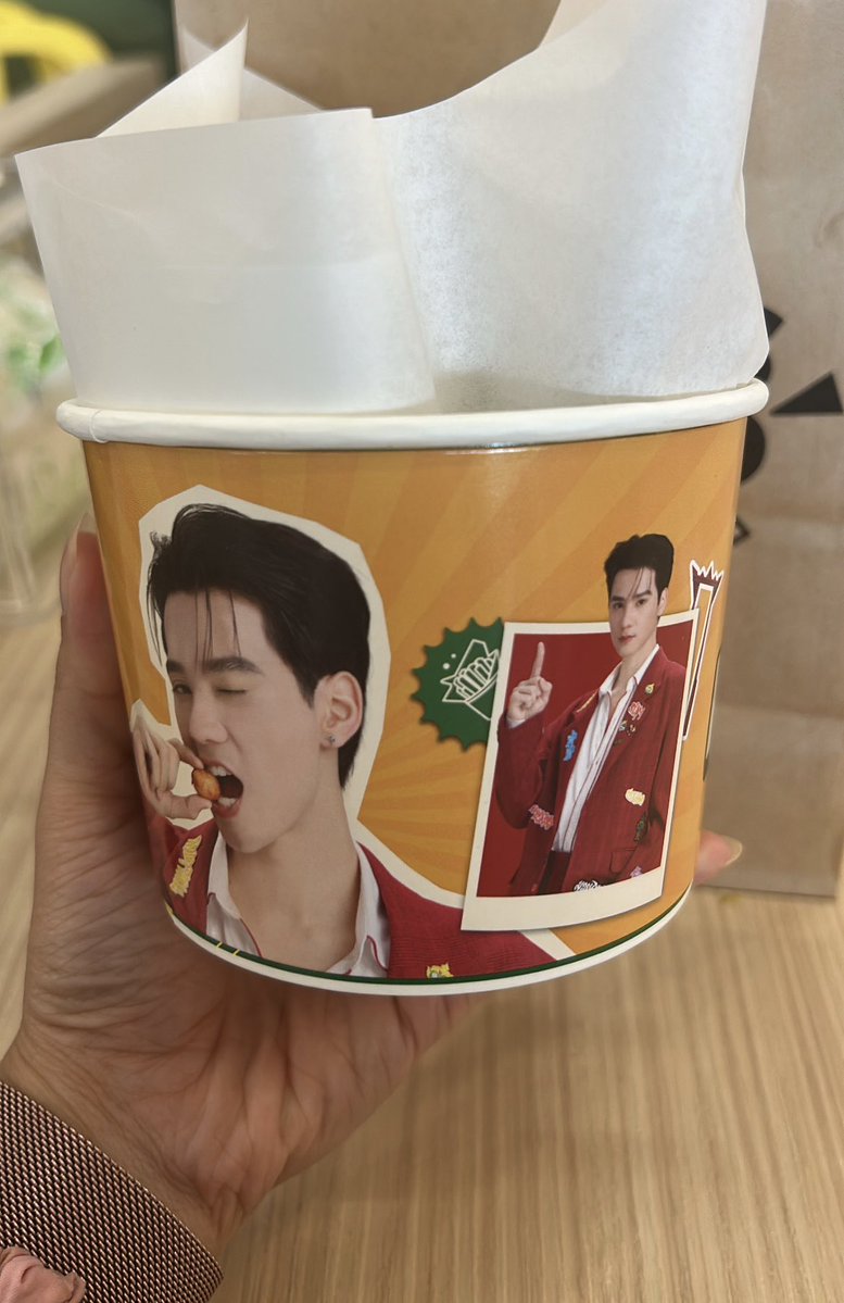 🍒QUEENIÉ tweet media