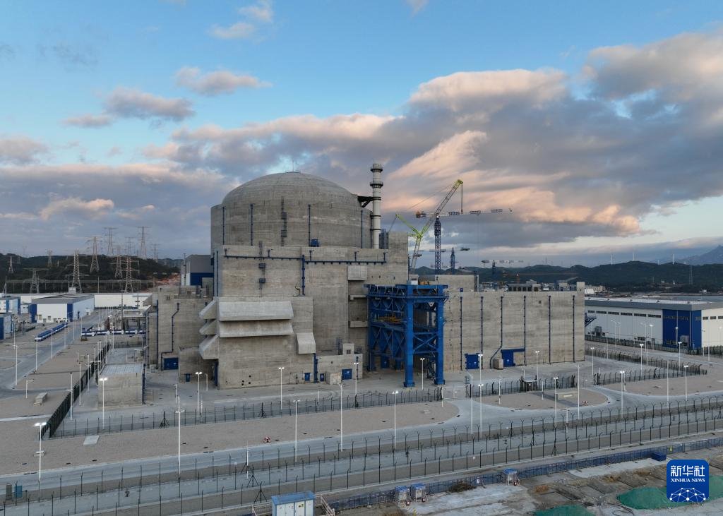 PDChinese's tweet photo. 【中國核電總裝機容量達到1.25億千瓦居全球第一】據中國核能行業協會17日消息：“十四五”時期（2021-2025年），中國核能發展取得歷史性成就，核電裝機規模躍居全球第一，安全運行業績保持國際先進水平。“十四五”時期，中國大陸地區新核准核電機組46台，目前在運和核准在建機組共112台，裝機容量1.25億千瓦，居世界第一，其中在運60台，裝機6369萬千瓦，居世界第三。五年來，核電累計發電量超過2萬億千瓦時，等效減排二氧化碳超15.3億噸。