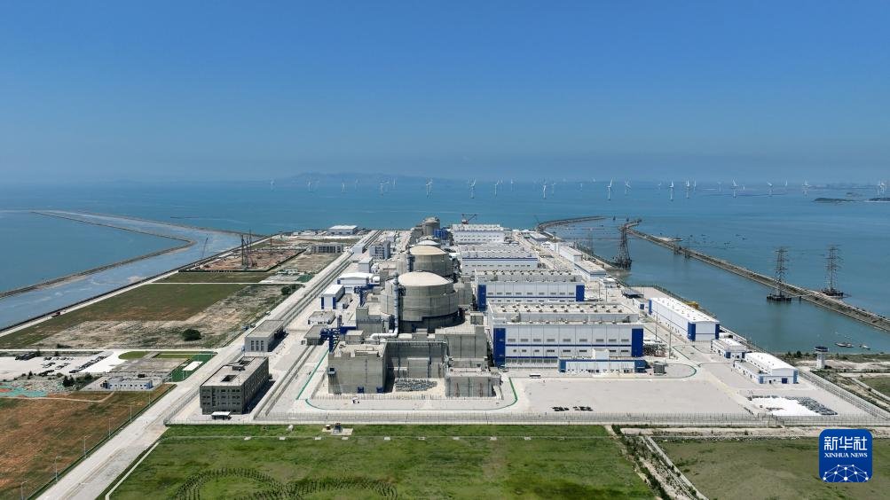 PDChinese's tweet photo. 【中國核電總裝機容量達到1.25億千瓦居全球第一】據中國核能行業協會17日消息：“十四五”時期（2021-2025年），中國核能發展取得歷史性成就，核電裝機規模躍居全球第一，安全運行業績保持國際先進水平。“十四五”時期，中國大陸地區新核准核電機組46台，目前在運和核准在建機組共112台，裝機容量1.25億千瓦，居世界第一，其中在運60台，裝機6369萬千瓦，居世界第三。五年來，核電累計發電量超過2萬億千瓦時，等效減排二氧化碳超15.3億噸。