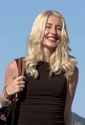 MARCELLOMARINO's tweet image. "So proud of my daughter finishing Year 1 law school today! 3 more years to go. Nothing beats seeing your kids chase their dreams. #ProudDad #LawStudent"