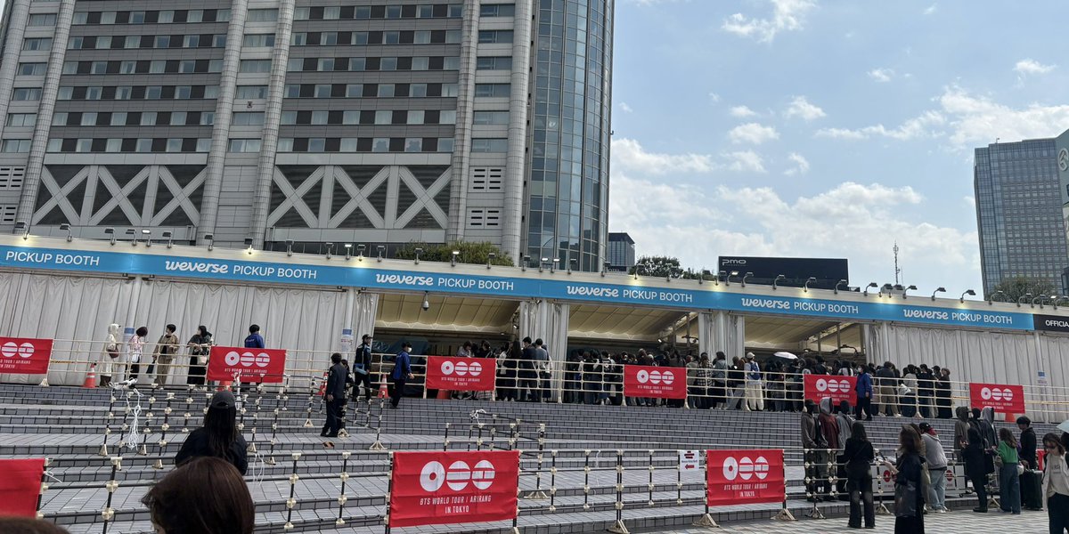 mizore1016's tweet photo. 昨日ヌナビニムの広告を見にドームへ。
空いてるうちに見れてよかった
ステキなテテをありがとう💜
明日また見れるかな https://t.co/H7JRCyhu75