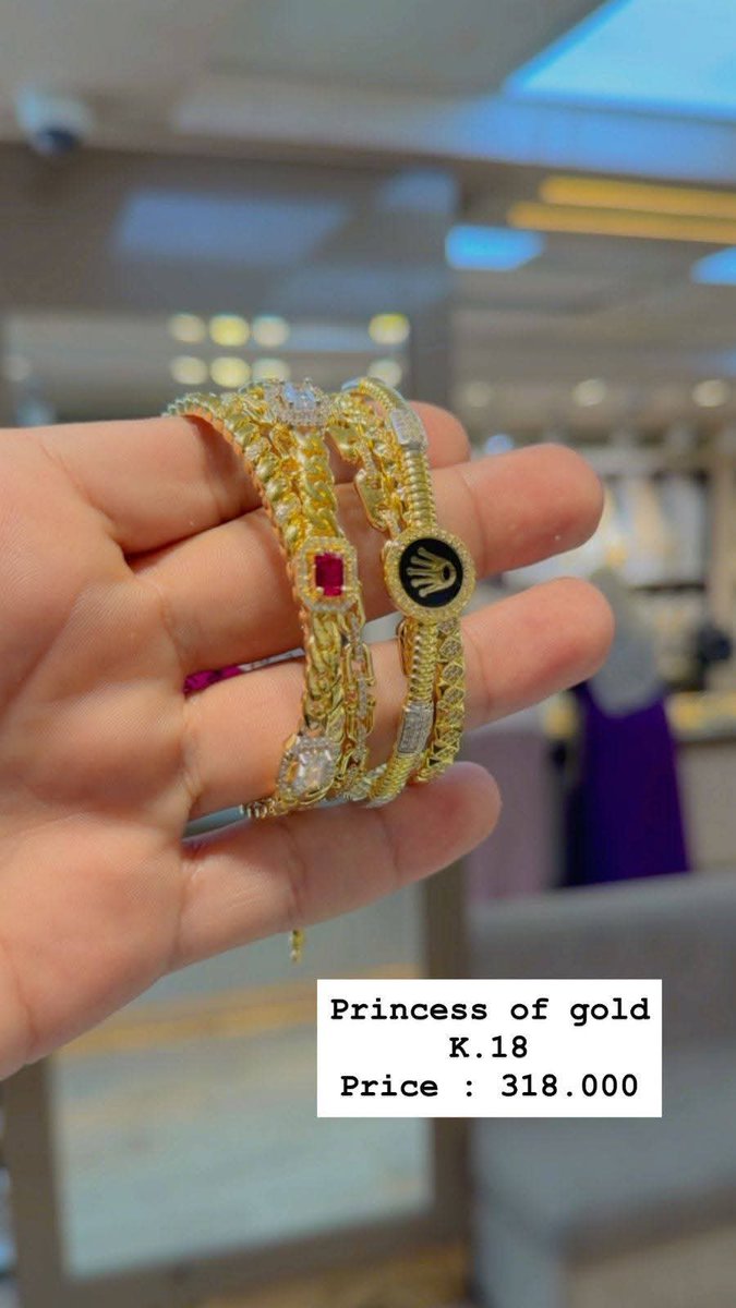 Danengpage's tweet image. AMIRA GOLD, ORIGINAL THING #TrustedService #goldjewelry #realmarketing 22k and 24k gold