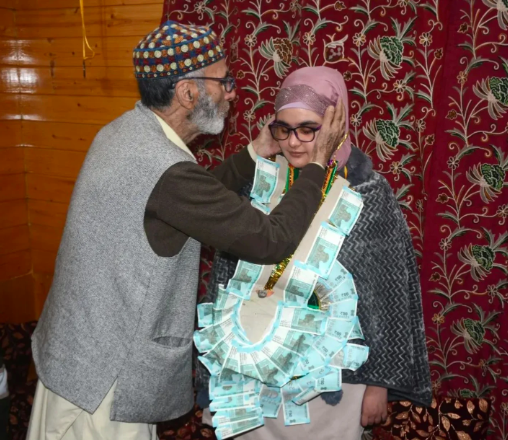 YunusKashmir's tweet image. In a remarkable step, she appeared for the #exam using a #laptop without a #scribe, highlighting how technology can empower differently-abled students to achieve independence.