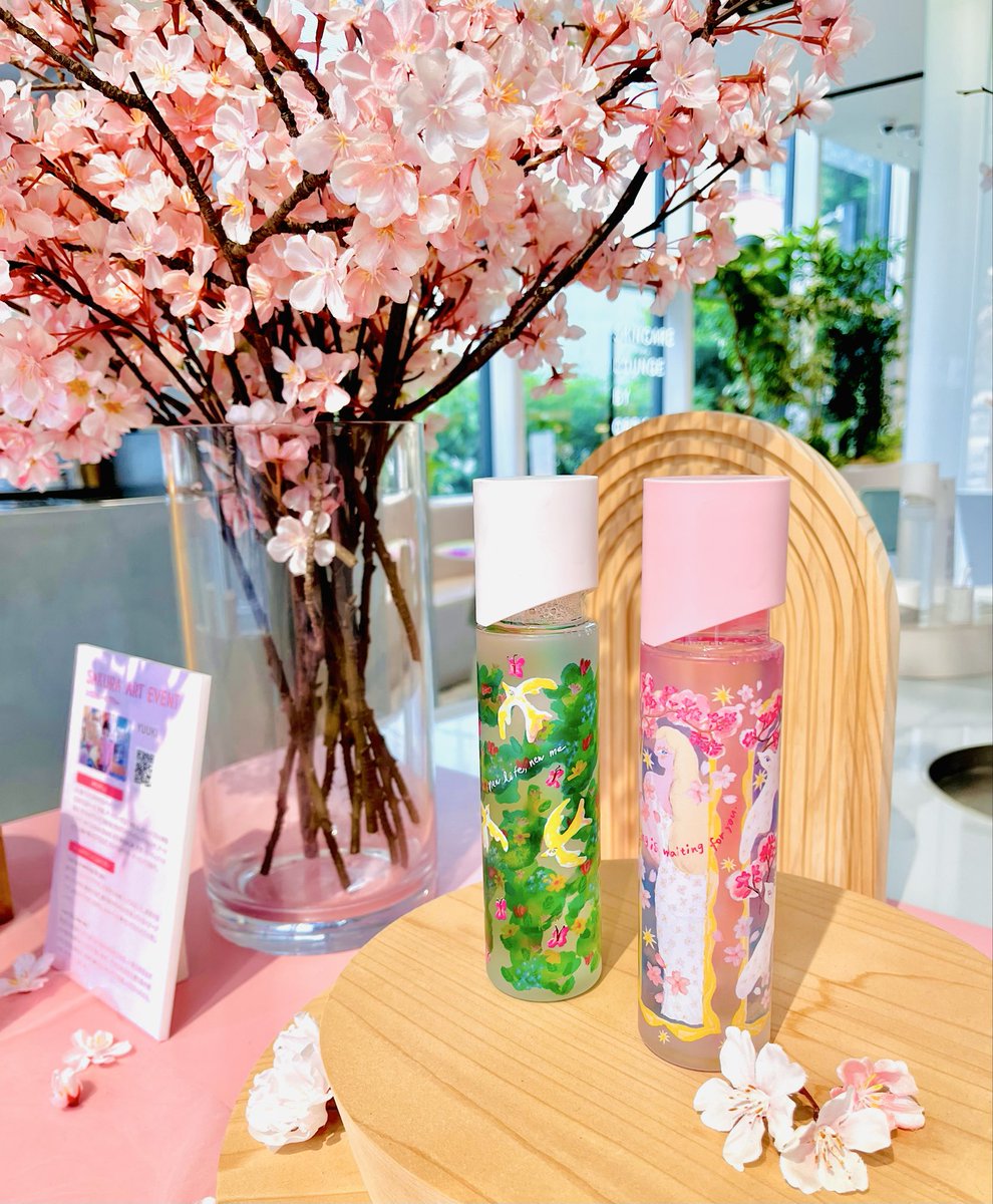 Tsutti_0622's tweet photo. 春いっぱいの化粧水ボトルかわいい🌸🌷

#スキンケアラウンジバイオルビス
#SAKURA_ART_EVENT https://t.co/42jFfR0qKx