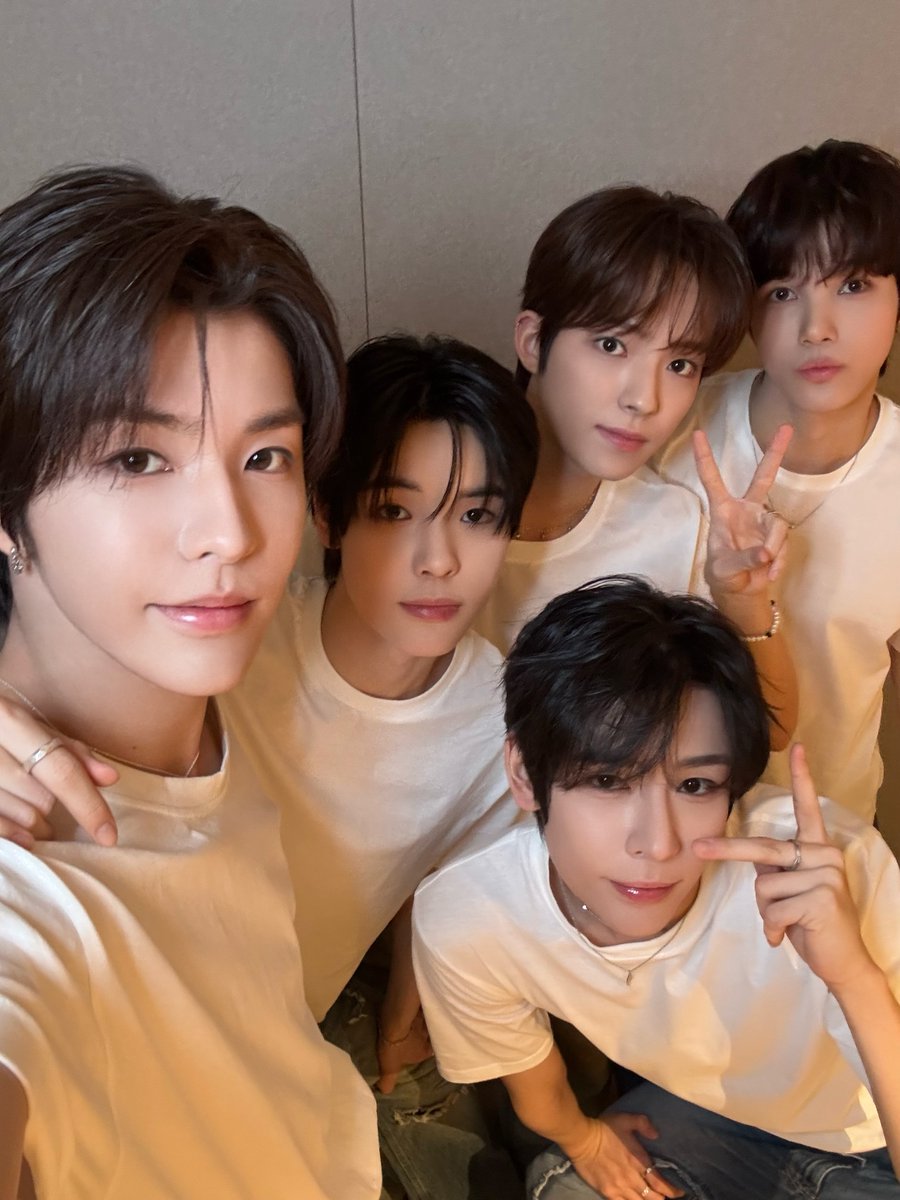 UPCOMING🔥

#SMTR25 #FanMeetingTour #GraduationTrip #SMTR25_FM_TOUR_GraduationTrip #GraduationTripSeoul