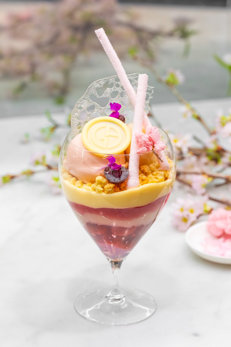 ARMANI_JAPAN's tweet photo. #ArmaniCaffe #GAOmotesando
4月のマンスリー #パフェ は「桜 カモミール フロマージュ」
花の香りが広がり、ライチやグアバの果実味とともに、軽やかな甘みが口の中に広がります。
──春の気配を感じる、心ほどけるひとときを。
アルマーニ / カフェ 表参道
https://t.co/vqlRNF5ngW https://t.co/GaLKA6mE1H