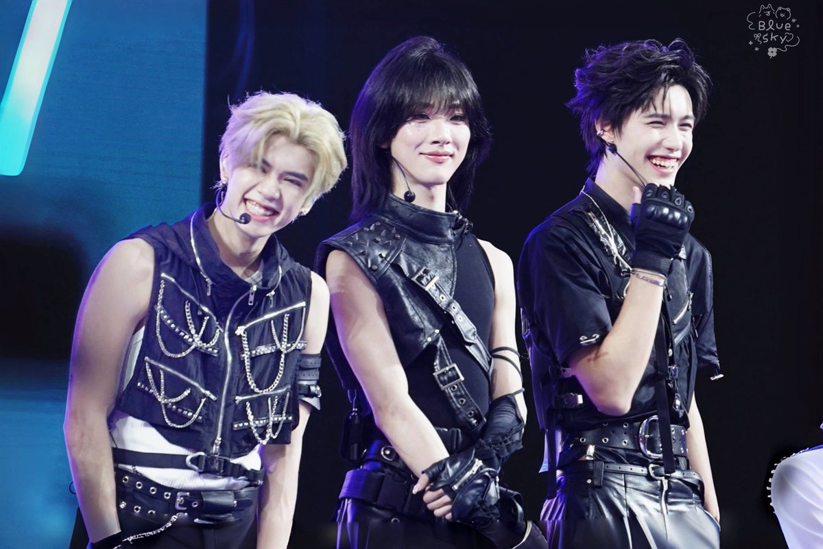 คิดถึงเด็กๆ จังค้่าบ

#NexT1DE #NexT1DE_DORN 
#NexT1DE_HUYETAO 
#NexT1DE_OMAR