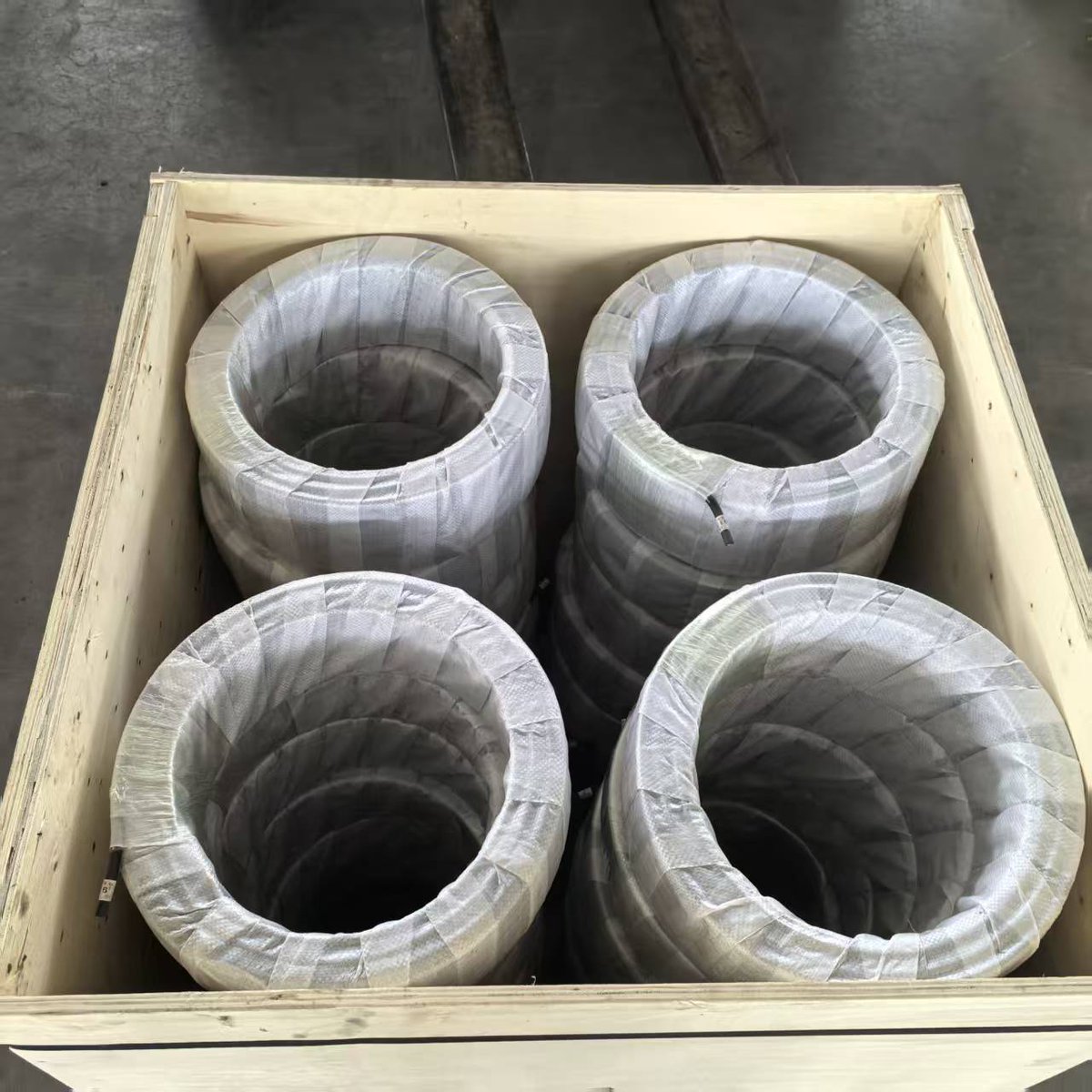 llee39114's tweet image. Welding cable order for international market.We respect our customers' demands. There is no small order for us, only valued customers!
dfxscable.com
Email：operation@dongfangxinsheng.cn
#powercable
#weldingcable
#electricwires
#Lowvoltagecable
#mediumvoltagecable